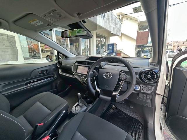 アクア Ｓスタイルブラック　純正ＮＡＶＩ＆ＴＶ・バックモニター・Ｂｌｕｅｔｏｏｔｈ・車線逸脱警報装置・スマートキー×２個・ステアリングスイッチ・ライトレベライザー・横すべり防止装置・プッシュスタート・コーナーセンサー（19枚目）
