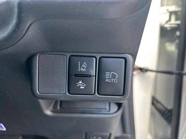 アクア Ｓスタイルブラック　純正ＮＡＶＩ＆ＴＶ・バックモニター・Ｂｌｕｅｔｏｏｔｈ・車線逸脱警報装置・スマートキー×２個・ステアリングスイッチ・ライトレベライザー・横すべり防止装置・プッシュスタート・コーナーセンサー（29枚目）