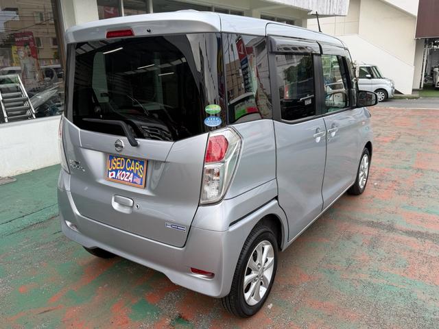 右後ろから見てもデイズルークス