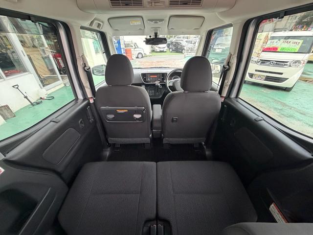 後部座席の足元広々は本当に良い！！