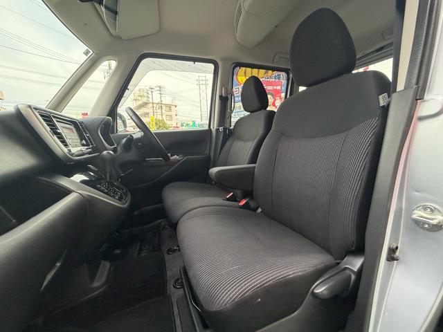 ここからフロントシートへ移動！