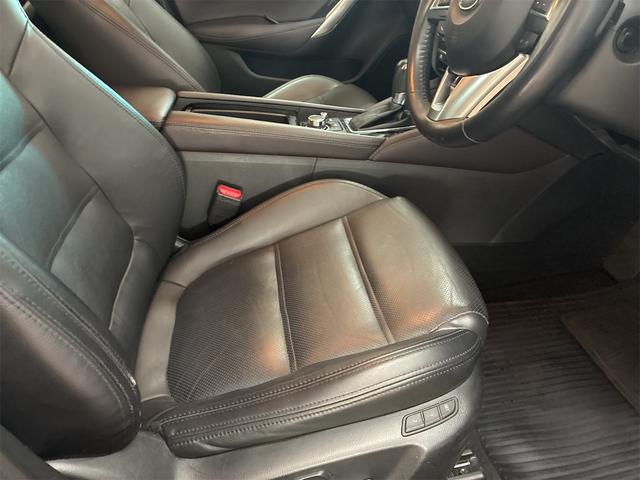 アテンザワゴン ＸＤ　Ｌパッケージ　ナビ　運転席パワーシート　プッシュスタート　キーレスエントリー　アルミホイール　ステアリングスイッチ（5枚目）
