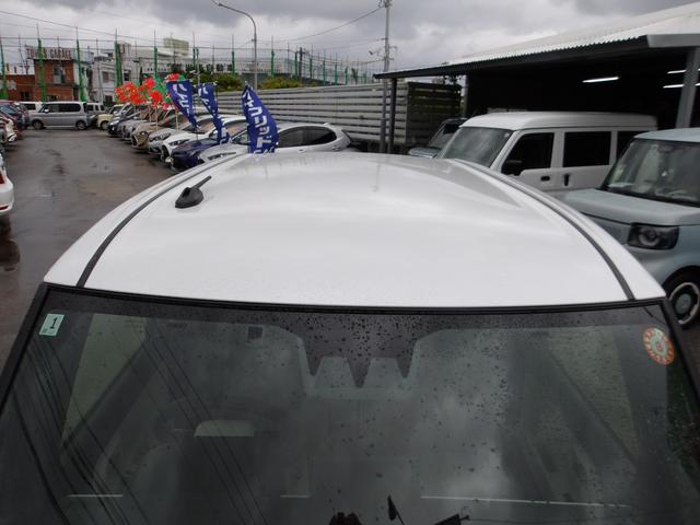 ムーヴキャンバス ストライプスＧ　衝突被害軽減ブレーキ　アイドリングストップ　白線逸脱警報　コーナーセンサー　誤発進抑制　横滑り防止装置　両側パワースライドドア　スマートキー　盗難防止装置　地デジ　ナビ　ＤＶＤ　ＳＤ　ＨＤＭＩ　ＥＴＣ（15枚目）