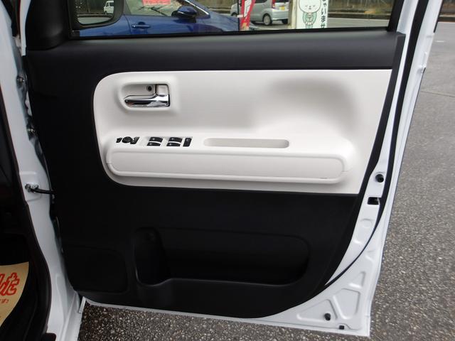 ムーヴキャンバス ストライプスＧ　衝突被害軽減ブレーキ　アイドリングストップ　白線逸脱警報　コーナーセンサー　誤発進抑制　横滑り防止装置　両側パワースライドドア　スマートキー　盗難防止装置　地デジ　ナビ　ＤＶＤ　ＳＤ　ＨＤＭＩ　ＥＴＣ（38枚目）