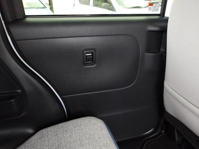 ムーヴキャンバス ストライプスＧ　衝突被害軽減ブレーキ　アイドリングストップ　白線逸脱警報　コーナーセンサー　誤発進抑制　横滑り防止装置　両側パワースライドドア　スマートキー　盗難防止装置　地デジ　ナビ　ＤＶＤ　ＳＤ　ＨＤＭＩ　ＥＴＣ（42枚目）