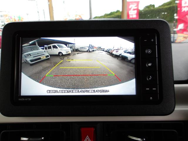 ムーヴキャンバス ストライプスＧ　衝突被害軽減ブレーキ　アイドリングストップ　白線逸脱警報　コーナーセンサー　誤発進抑制　横滑り防止装置　両側パワースライドドア　スマートキー　盗難防止装置　地デジ　ナビ　ＤＶＤ　ＳＤ　ＨＤＭＩ　ＥＴＣ（46枚目）