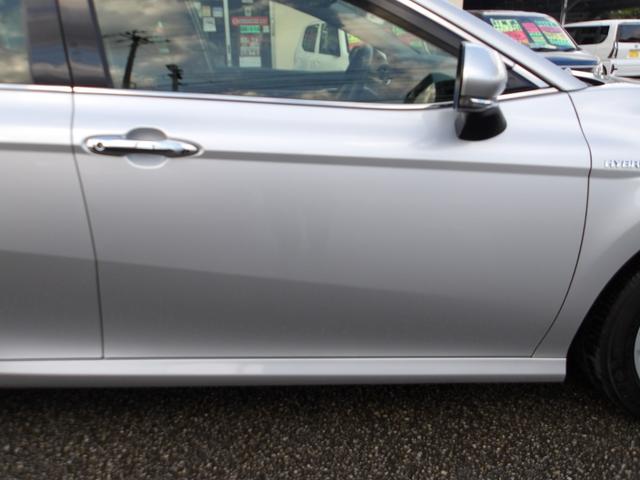 カムリ G 純正ナビ DVD Bluetooth バックモニター ETC LEDヘッドライト スペアキー パワーシート スペアタイヤ 衝突被害軽減ブレーキ 誤発進抑制機能 サイドエアバッグ クルーズコントロール(19枚目)