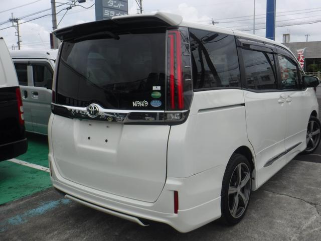 ノア Ｘ　モデリスタエアロ・ワンオーナ車・ＬＥＤヘッドライト・フルセグＴＶナビ・バックカメラ・Ｂｌｕｅｔｏｏｔｈオーディオ・社外１８インチアルミホイール（5枚目）