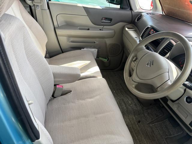 お支払総額の中には本年度自動車税・車検・整備・自賠責保険・消耗品部品代・下廻り淵廻りのさび止め施工・３ヶ月保証・納車内外装清掃・名義変更などの登録費用　が入っております