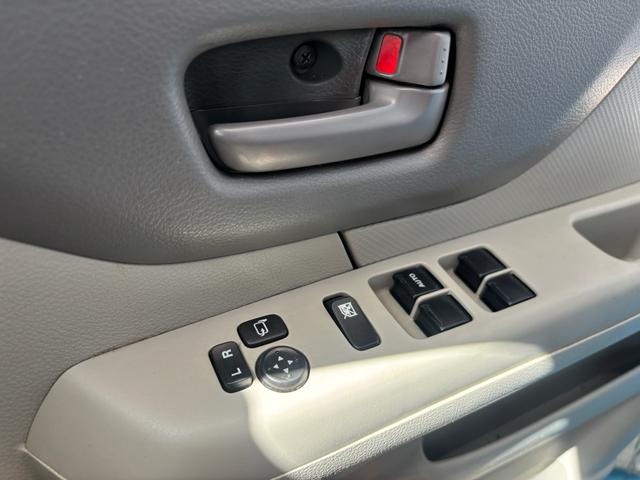 スペーシア G 車検整備済み 社外CDオーディオ プッシュスタート 電動格納ミラー ベンチシート AUTOエアコン 助手席シートアンダートレイ スマートキー2個 両側スライドドア 社外アルミ アイドリングストップ(19枚目)