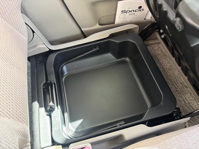 スペーシア G 車検整備済み 社外CDオーディオ プッシュスタート 電動格納ミラー ベンチシート AUTOエアコン 助手席シートアンダートレイ スマートキー2個 両側スライドドア 社外アルミ アイドリングストップ(29枚目)