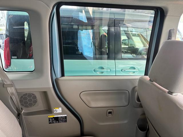 スペーシア G 車検整備済み 社外CDオーディオ プッシュスタート 電動格納ミラー ベンチシート AUTOエアコン 助手席シートアンダートレイ スマートキー2個 両側スライドドア 社外アルミ アイドリングストップ(32枚目)