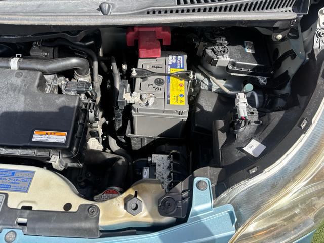 スペーシア G 車検整備済み 社外CDオーディオ プッシュスタート 電動格納ミラー ベンチシート AUTOエアコン 助手席シートアンダートレイ スマートキー2個 両側スライドドア 社外アルミ アイドリングストップ(35枚目)