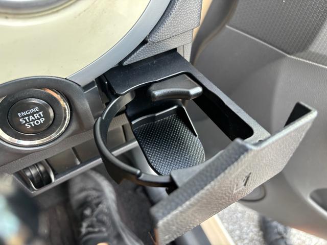 アルトラパン Ｘ　純正ＣＤオーディオ　ベンチシート　プッシュスタート　スマートキー２個　電動格納ミラー　ライトレベライザー　取説　ウィンカーミラー　ホワイトルーフ　サイドスカート　純正アルミ（17枚目）