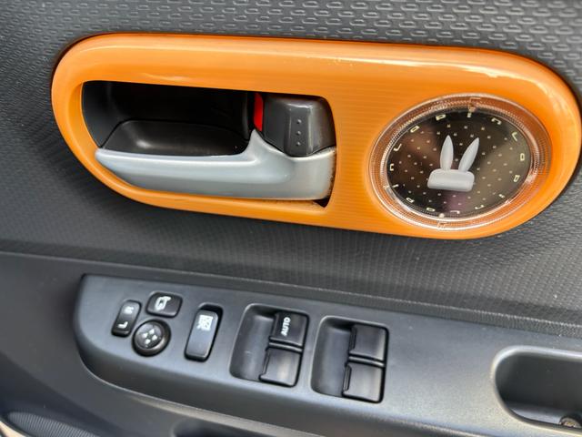 アルトラパン Ｘ　純正ＣＤオーディオ　ベンチシート　プッシュスタート　スマートキー２個　電動格納ミラー　ライトレベライザー　取説　ウィンカーミラー　ホワイトルーフ　サイドスカート　純正アルミ（19枚目）