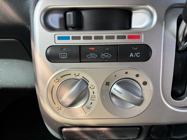 アルトラパン Ｘ　純正ＣＤオーディオ　ベンチシート　プッシュスタート　スマートキー２個　電動格納ミラー　ライトレベライザー　取説　ウィンカーミラー　ホワイトルーフ　サイドスカート　純正アルミ（22枚目）