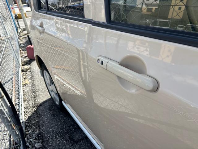 アルトラパン Ｘ　純正ＣＤオーディオ　ベンチシート　プッシュスタート　スマートキー２個　電動格納ミラー　ライトレベライザー　取説　ウィンカーミラー　ホワイトルーフ　サイドスカート　純正アルミ（38枚目）