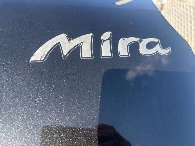 ミラ Ｘスペシャル　５速ＭＴマニュアル車　社外ＳＤナビ　Ｂｌｕｅｔｏｏｔｈオーディオ　手動サイドミラー　ライトレベライザー　キーレスキー　取説　車外アルミ　新品タイヤ４本交換済　ローダウン　社外エアクリーナー（40枚目）