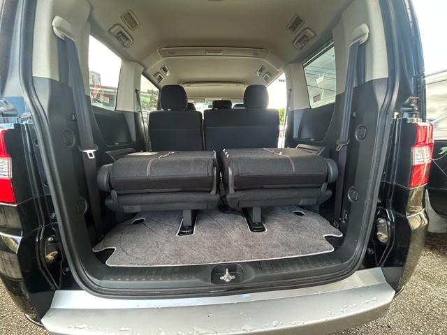 販売店も広々展示場完備！！総台数７０台展示！全メーカー新車も購入出来ちゃいます。