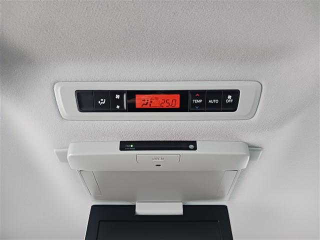 ヴォクシー ハイブリッドＶ　フルセグ　メモリーナビ　ＤＶＤ再生　ミュージックプレイヤー接続可　後席モニター　バックカメラ　衝突被害軽減システム　ＥＴＣ　ドラレコ　電動スライドドア　ＬＥＤヘッドランプ　乗車定員７人　３列シート（18枚目）