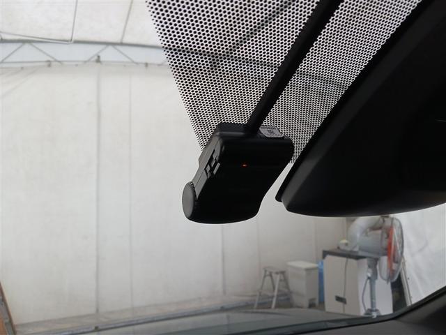 ヴォクシー ハイブリッドＶ　フルセグ　メモリーナビ　ＤＶＤ再生　ミュージックプレイヤー接続可　後席モニター　バックカメラ　衝突被害軽減システム　ＥＴＣ　ドラレコ　電動スライドドア　ＬＥＤヘッドランプ　乗車定員７人　３列シート（39枚目）