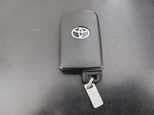 ヴォクシー ハイブリッドＺＳ　フルセグ　メモリーナビ　ＤＶＤ再生　ミュージックプレイヤー接続可　バックカメラ　衝突被害軽減システム　ＥＴＣ　ドラレコ　両側電動スライド　ＬＥＤヘッドランプ　乗車定員７人　３列シート　記録簿（40枚目）