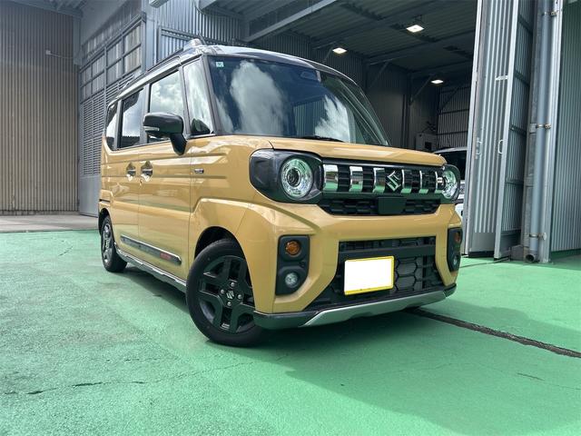 スペーシアギア ハイブリッドＸＺ　届出済未使用車／９型ナビ／全方位カメラ／両側電動パワスラ／サーキュレーター／セーフティーサポート／電動パーキング／レーダークルーズ／シートヒーター／純正アルミ／オートエアコン／ＬＥＤヘッドライト