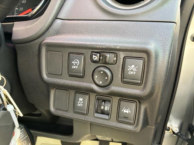 ノート Ｘ　ＣＤ・Ｂｌｕｅｔｏｏｔｈ・ドライブレコーダー・ＣＤ・ＵＳＢ入力端子・ラジオ・ＳＤ・ＥＴＣ・リアワイパー・コーナーセンサー・アラウンドビューモニター・キーレスエントリー・スマートキー・社外ナビ（17枚目）