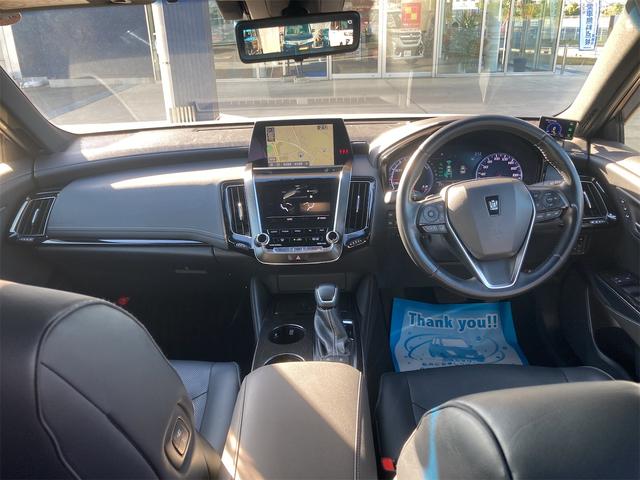 クラウンハイブリッド Ｇ　トヨタセーフティセンス　サンルーフ　レザーシート　純正ナビ　ビルトインＥＴＣ　全席パワーシート　全席シートヒーター　デジタルインナーミラー　全方位モニター　パーキングアシスト　ヘッドアップディスプレイ（15枚目）