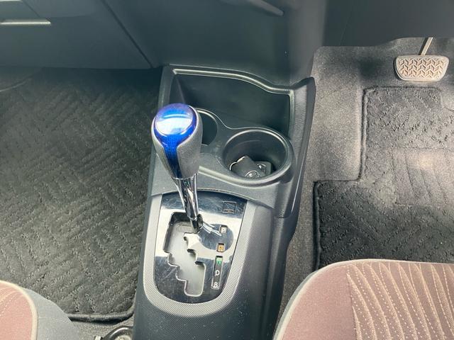 アクア Ｇ　ナビ　バックカメラ　クルーズコントロール　ＴＶ　スマートキー（17枚目）