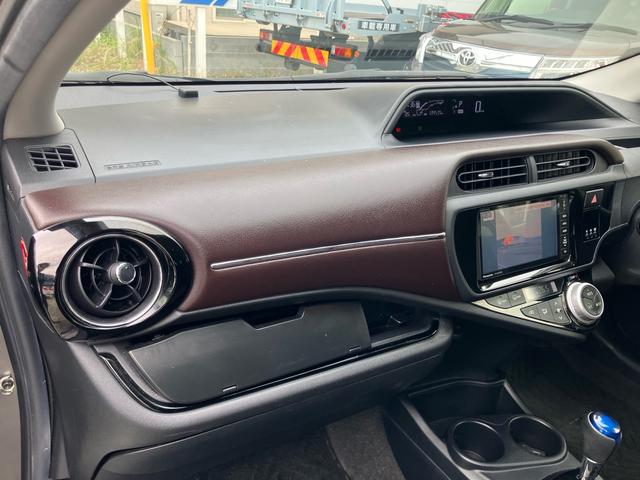 アクア Ｇ　ナビ　バックカメラ　クルーズコントロール　ＴＶ　スマートキー（30枚目）