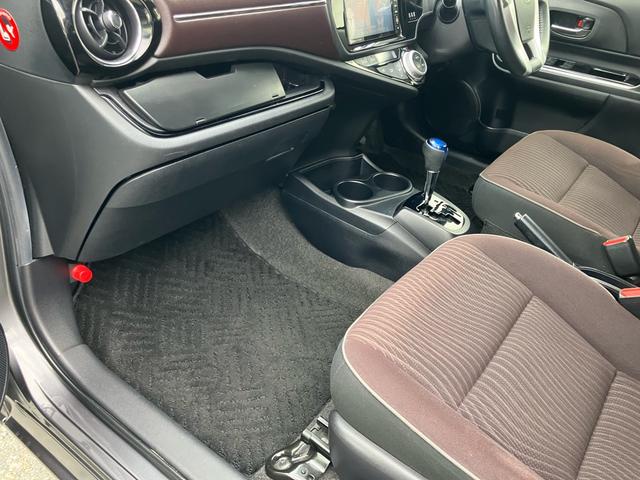 アクア Ｇ　ナビ　バックカメラ　クルーズコントロール　ＴＶ　スマートキー（33枚目）