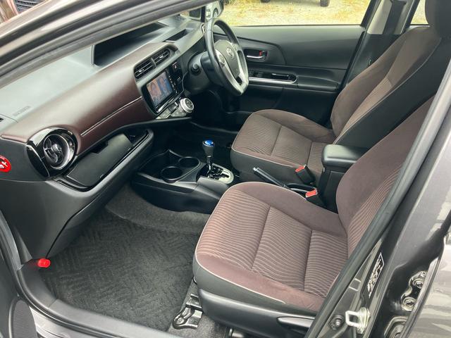 アクア Ｇ　ナビ　バックカメラ　クルーズコントロール　ＴＶ　スマートキー（34枚目）