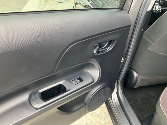 アクア Ｇ　ナビ　バックカメラ　クルーズコントロール　ＴＶ　スマートキー（37枚目）