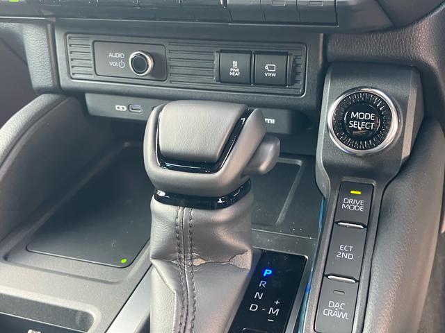 ランドクルーザー２５０ ＶＸ　サンルーフ　７人乗り　ＪＢＬ　トヨタチームメイト　メーカーナビ　全方位カメラ　デジタルインナーミラー（32枚目）