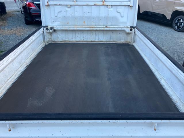 キャリイトラック (9枚目)