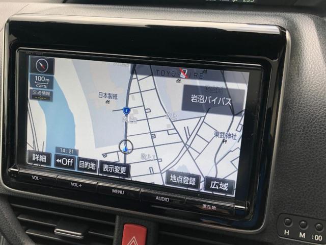 ヴォクシー Ｘ　８人乗り　純正ナビ　バックカメラ　フリップダウンモニター　両側パワースライドドア（15枚目）