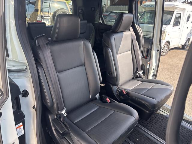 エスクァイア Gi ブラックテーラード Gi ブラックテーラード ワンオーナー アルパイン9インチナビ アルパインツィーター シートヒーター クルーズコントロール 両側パワースライドドア ハーフレザーシート 7人乗り Bluetooth(14枚目)