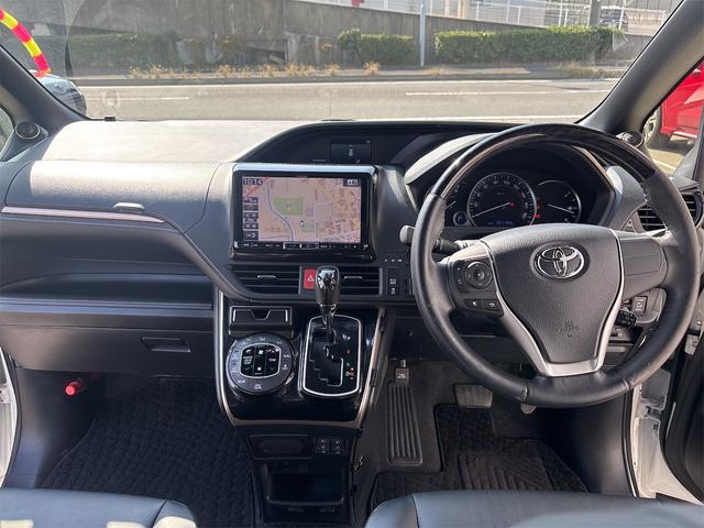 エスクァイア Gi ブラックテーラード Gi ブラックテーラード ワンオーナー アルパイン9インチナビ アルパインツィーター シートヒーター クルーズコントロール 両側パワースライドドア ハーフレザーシート 7人乗り Bluetooth(15枚目)