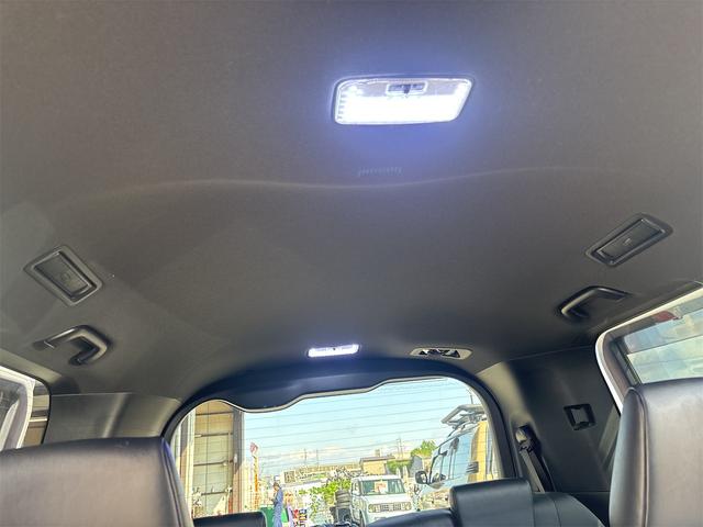 エスクァイア Gi ブラックテーラード Gi ブラックテーラード ワンオーナー アルパイン9インチナビ アルパインツィーター シートヒーター クルーズコントロール 両側パワースライドドア ハーフレザーシート 7人乗り Bluetooth(24枚目)