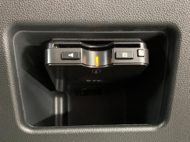 ムーヴキャンバス Ｇメイクアップリミテッド　ＳＡＩＩＩ　ナビＴＶ　全方位カメラ　両側パーワースライド　オートＬＥＤライト　衝突被害軽減システム　プッシュスタートスマートキー　ドラレコ　ＥＴＣ　電格ミラー　ＩＳＴＯＰ　ベンチシート　ＤＶＤ　ＡＢＳ（26枚目）