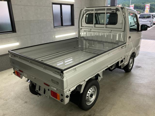 キャリイトラック ＫＣエアコン・パワステ農繁仕様　パートタイム４ＷＤ　キーレスエントリー　パワーウィンドー　リーフスプリング４枚　禁煙車　アイドルストップ　Ｗエアバッグ　オートライト　ＡＣ　ＰＳ　ＡＢＳ（6枚目）