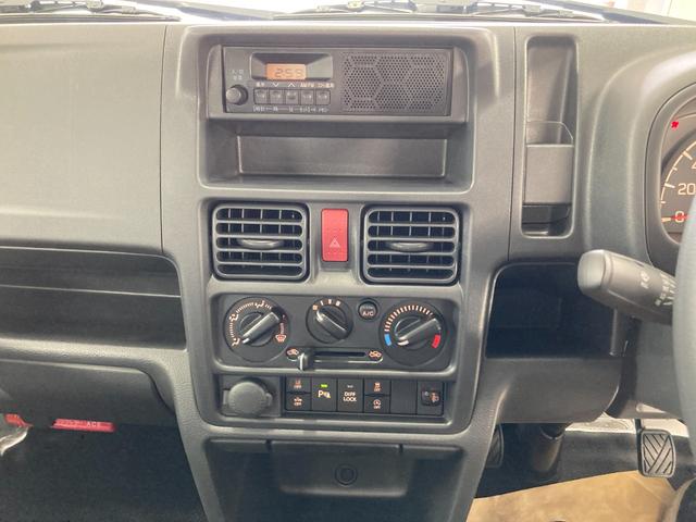 キャリイトラック ＫＣエアコン・パワステ農繁仕様　パートタイム４ＷＤ　キーレスエントリー　パワーウィンドー　リーフスプリング４枚　禁煙車　アイドルストップ　Ｗエアバッグ　オートライト　ＡＣ　ＰＳ　ＡＢＳ（18枚目）