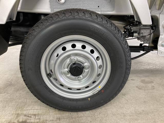 キャリイトラック ＫＣエアコン・パワステ農繁仕様　パートタイム４ＷＤ　キーレスエントリー　パワーウィンドー　リーフスプリング４枚　禁煙車　アイドルストップ　Ｗエアバッグ　オートライト　ＡＣ　ＰＳ　ＡＢＳ（29枚目）