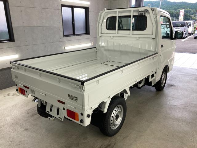 キャリイトラック ＫＣエアコン・パワステ農繁仕様　パートタイム４ＷＤ　リーフスプリング４枚　キーレスエントリー　禁煙車　パワーウィンドー　アイドルストップ　Ｗエアバッグ　ＡＣ　ＰＳ　ＡＢＳ（6枚目）