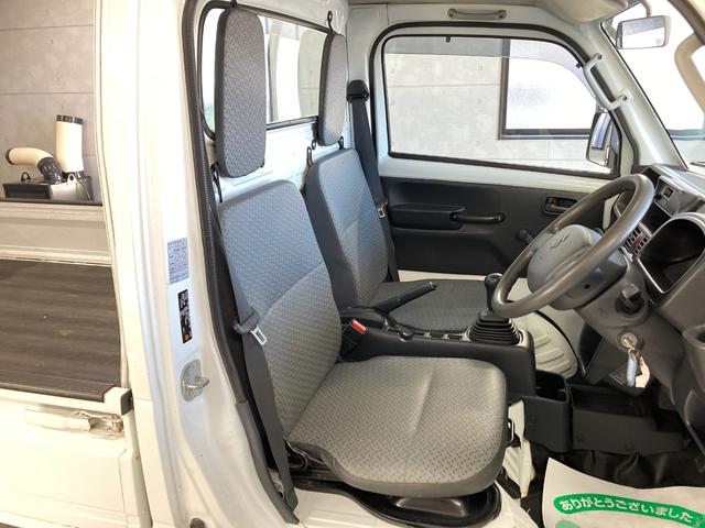 キャリイトラック ＫＣエアコン・パワステ　パートタイム４ＷＤ　パワステ　エアコン　運転席エアバック　ＥＴＣ　ヘッドライトレベライザー　マニュアル５速　バイザー　フロアマット　荷台マット　ゲートチェーン　ゲートプロテクター（14枚目）