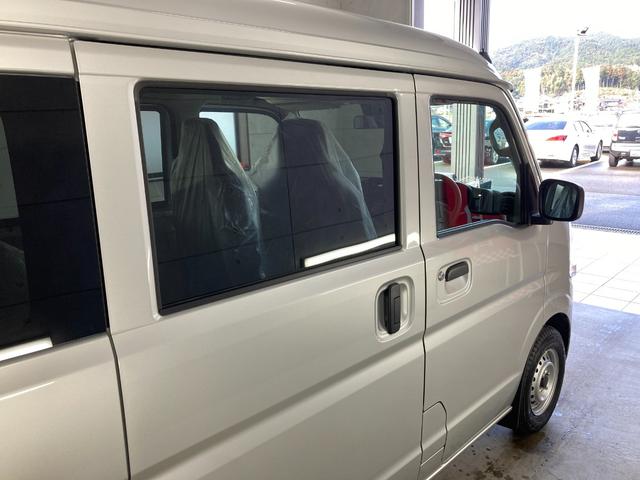 ＮＶ１００クリッパーバン ＤＸ　衝突被害軽減システム　キーレスキー　ＣＶＴ　両側スライドドア　パワーウィンドー　エコモード　禁煙車両　ＡＴライト　パワステ付き　エアコン　両席エアバック　インテリジェントエマージェンシーブレーキ（7枚目）