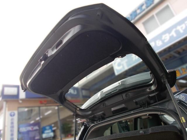 アクア Ｌ　フロントパワーウィンドウ　アイドリングストップ車　デュアルエアバック　キーレスキー　横滑り防止システム　ＡＡＣ　安全ボディー　ＳＲＳ　ＰＳ　ＡＢＳ（13枚目）