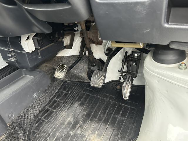 キャリイトラック ＫＣエアコン・パワステ　パートタイム４ＷＤ　エアコン　パワステ（16枚目）