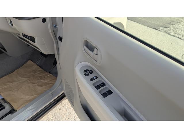 アルトラパン Ｌ　バックアイカメラ付きディスプレイオーディオ装着車　前後誤発進抑制　シートヒーター付　横滑り防止装置付き　エネチャージ　運転席助手席エアバッグ　プッシュスタートスマートキー　Ｃセンサー　イモビライザー（17枚目）